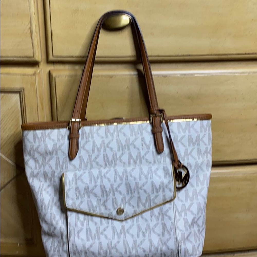Michael kors jet set tote